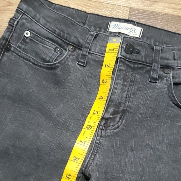 Madewell Black Straight Leg Jeans with Frayed Hem - Picture 4 of 8